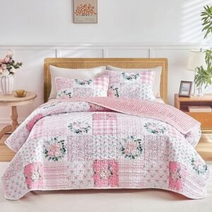 Patchwork Pink & White Quilt Set